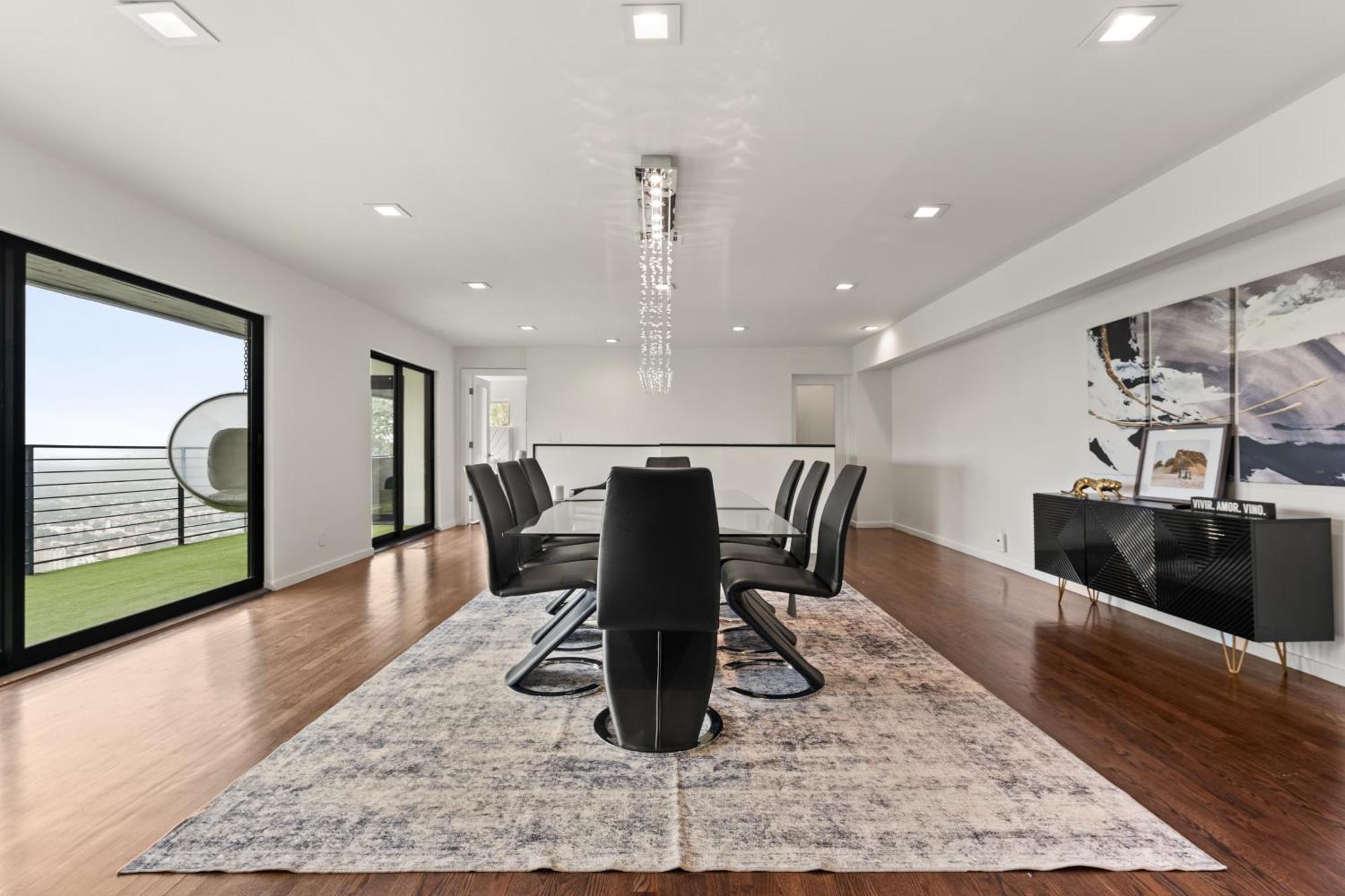 Hollywood Hills Luxe Escape *